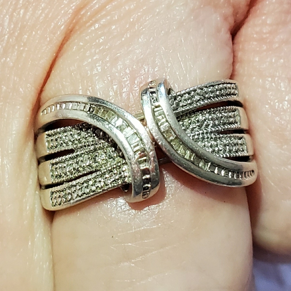 925 SUN Jewelry Ring with Diamonds